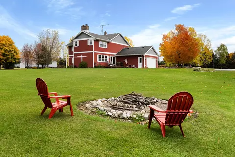 n4904 Silver Spring Lane, Plymouth, WI 53073