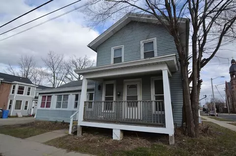 401 N 4th, Watertown, WI 53094
