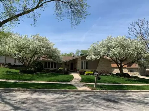 5715 S 24th, Milwaukee, WI 53221