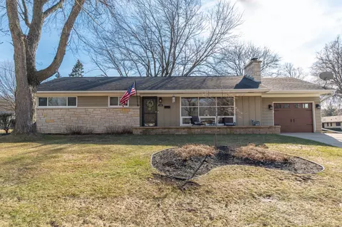1003 Oxford, Waukesha, WI 53186