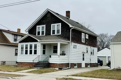 946 S 29th, Manitowoc, WI 54220