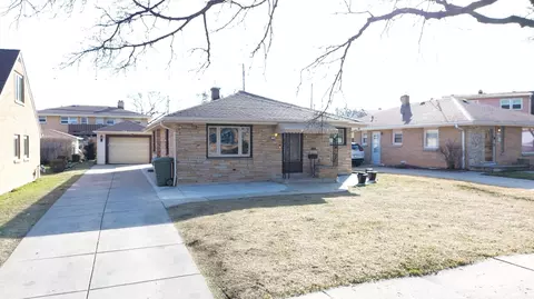 3315 W Verona, Milwaukee, WI 53215