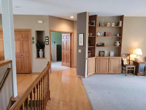 2731 Sandra, Waukesha, WI 53188