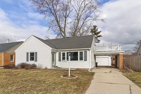 1908 76th, Kenosha, WI 53143
