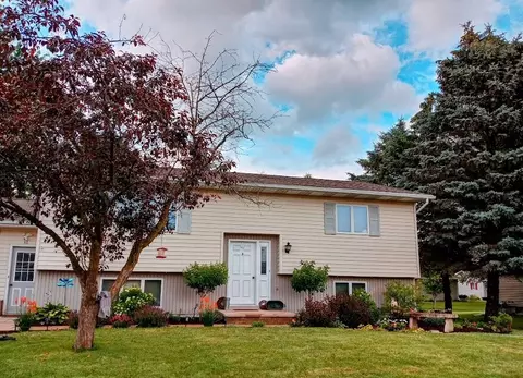 30 Meadow Vw, Waupun, WI 53963