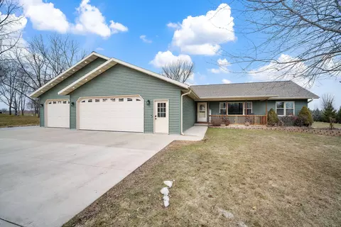 w8011 West Clark Road, Lamartine, WI 53065