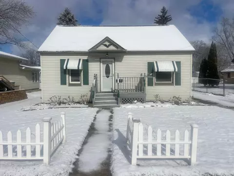 110 Lake, Beaver Dam, WI 53916