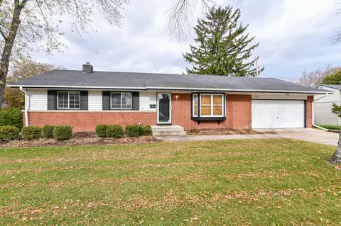 730 W Theresa, Glendale, WI 53209