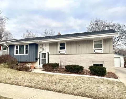 1221 N 14th, West Bend, WI 53090