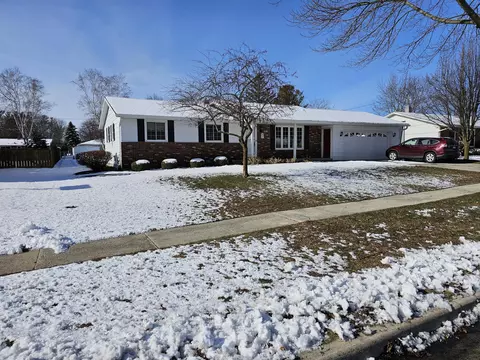 1402 Kellner, Manitowoc, WI 54220
