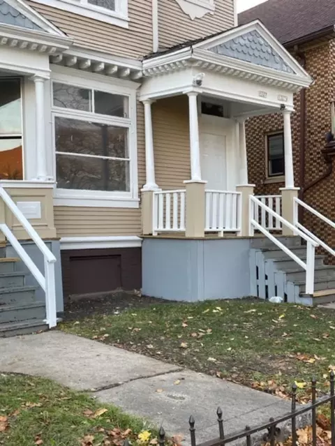 1325 W Mineral #1327, Milwaukee, WI 53204