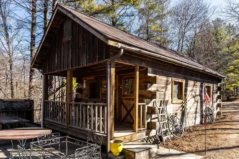 10714 Dog Holw, Freeman, WI 54628