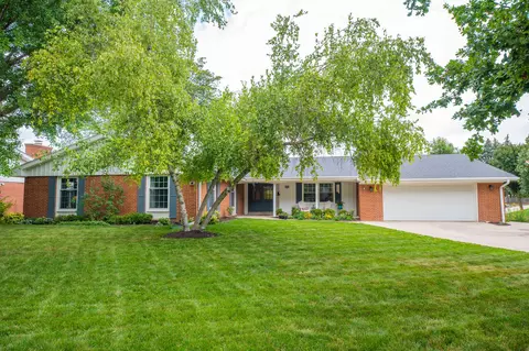 7605 Geralayne, Wauwatosa, WI 53213