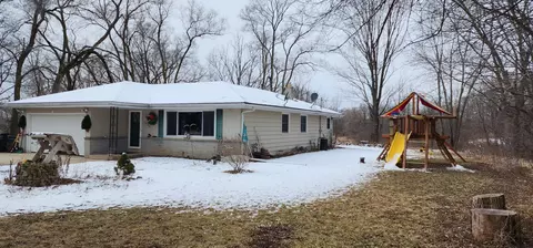 7815 S 31st, Franklin, WI 53132