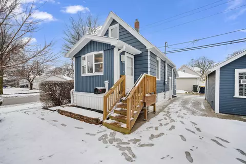 2202 S 68th, West Allis, WI 53219