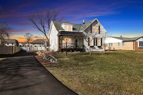 4612 N Saint Clair, Caledonia, WI 53402
