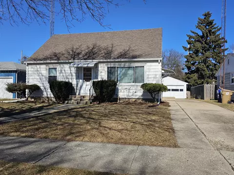 2116 33rd, Kenosha, WI 53140