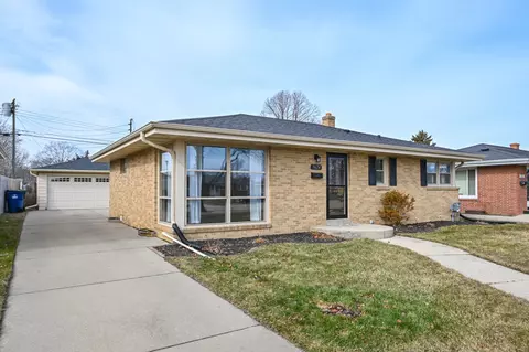 3624 Charles, Racine, WI 53402