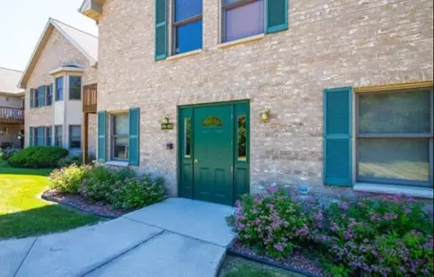 920 Oconomowoc, Oconomowoc, WI 53066