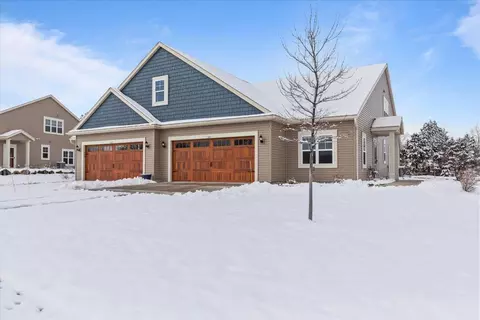 850 Bridlewood, Hartford, WI 53027