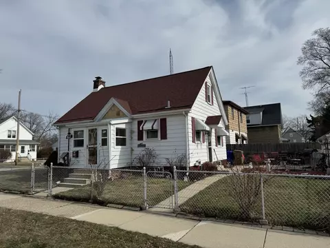 6033 38th, Kenosha, WI 53142