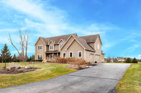 312 Mulberry, Delafield, WI 53018