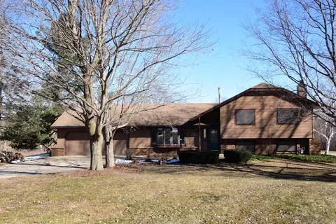 w309s10340 Knoll, Mukwonago, WI 53149