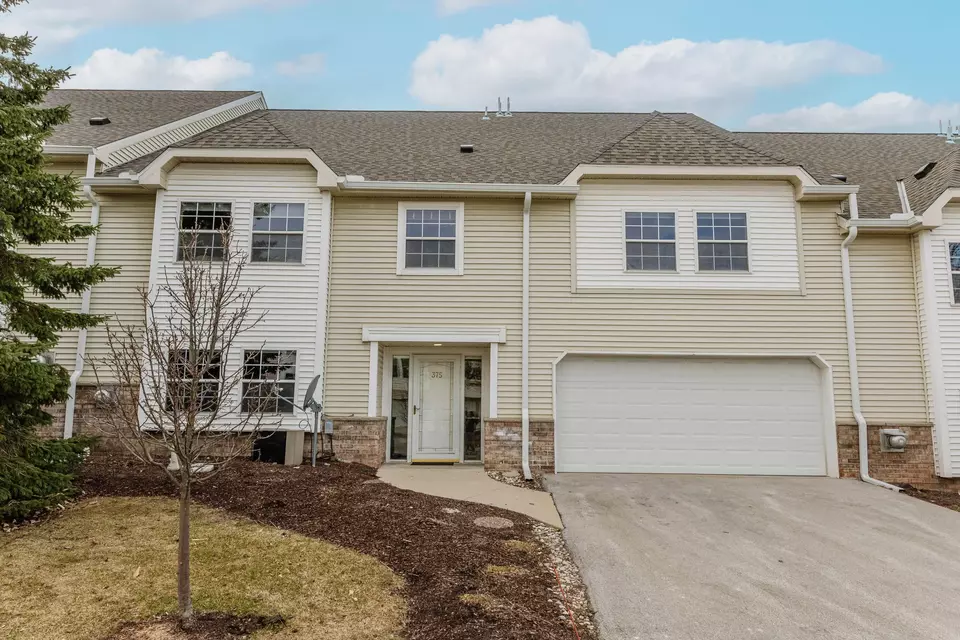 375 Jennifer, Brookfield, WI 53045 23 Photos Movoto