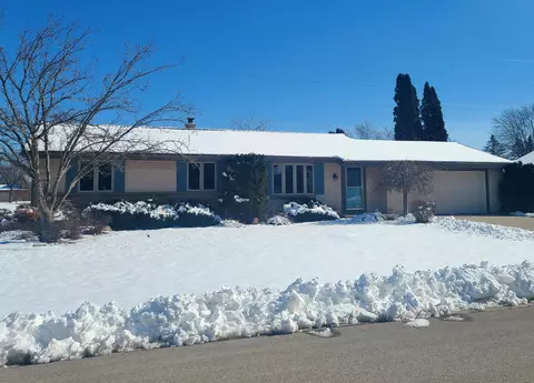 144 Pheasant, Fredonia, WI 53021