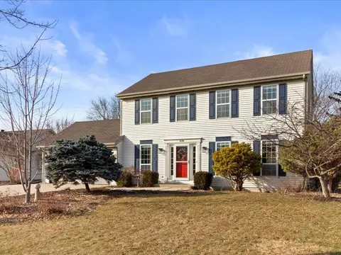 4140 W Lakeview, Franklin, WI 53132