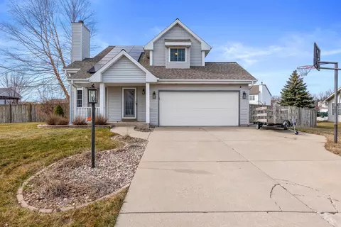10045 S Windsor, Oak Creek, WI 53154