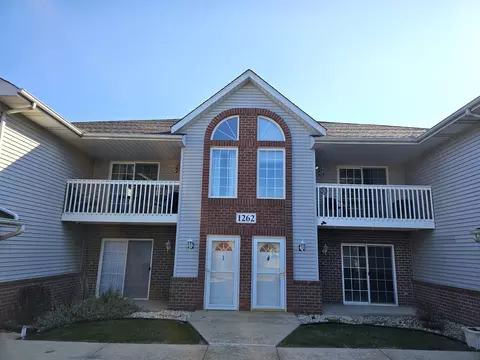 1262 Village Ctr #4, Somers, WI 53144