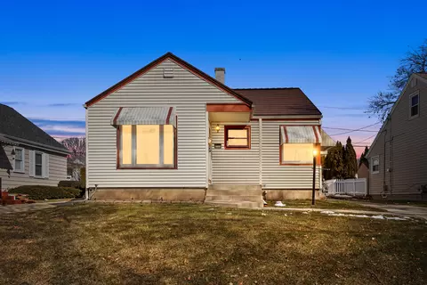 4708 W Fillmore, Milwaukee, WI 53219