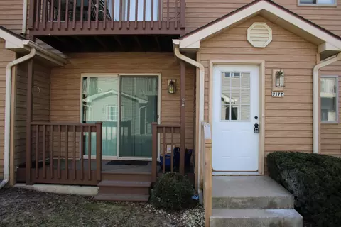 217 Franklin #2D, Delavan, WI 53115