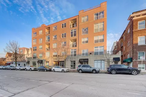 1920 N Farwell #411, Milwaukee, WI 53202