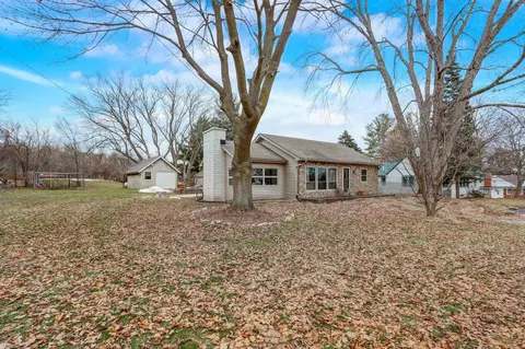 3416 Summit, Waukesha, WI 53188