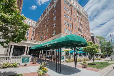 1028 E Juneau #717, Milwaukee, WI 53202