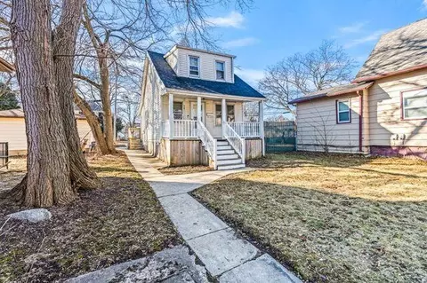 5691 N 37th, Milwaukee, WI 53209