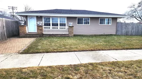 2315 Romayne, Racine, WI 53404