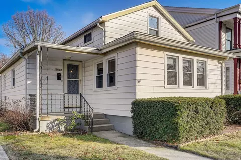 1437 Park, Racine, WI 53403