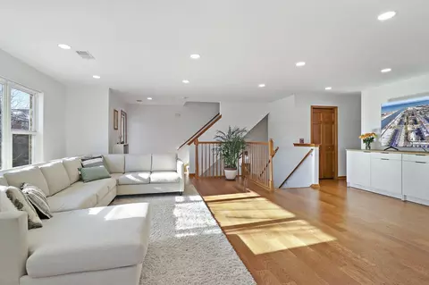 402 55th #B, Kenosha, WI 53140