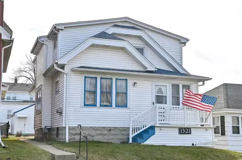 1321 Marquette, South Milwaukee, WI 53172