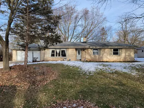 3470 S Russel, New Berlin, WI 53151