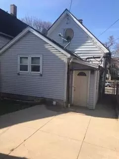 1950 S 11th, Milwaukee, WI 53204
