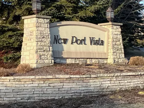 1663 New Port Vis, Grafton, WI 53024