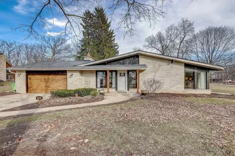 8609 Hazel, Waterford, WI 53185
