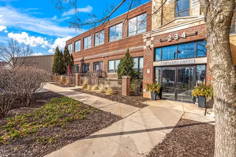234 E Reservoir #208, Milwaukee, WI 53212