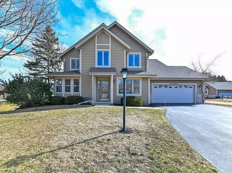 n24w24052 Stillwater #A, Pewaukee, WI 53072