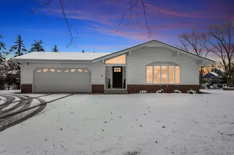 4780 Camfield, Brookfield, WI 53045