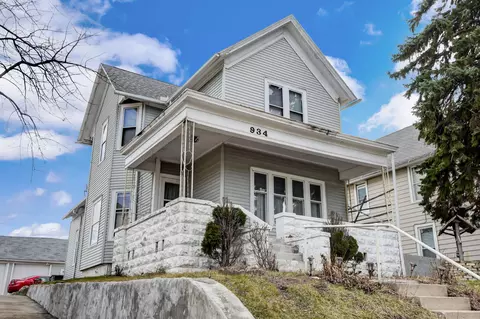 934 S 32nd, Milwaukee, WI 53215